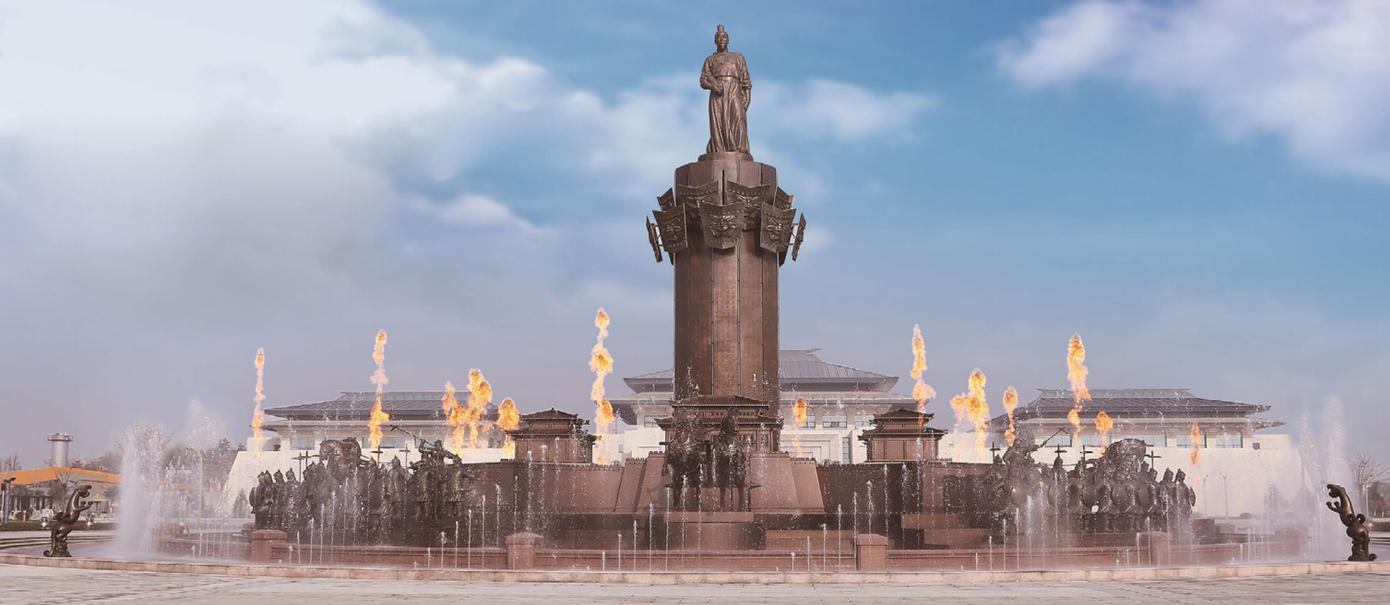 《孫武頌》動感雕塑依據(jù)孫子軍事文化思想，采用現(xiàn)代雕塑藝術(shù)設(shè)計而成。該動感雕塑運用了先進(jìn)的數(shù)字技術(shù)，采用激光、音響、焰火、水霧、轉(zhuǎn)動、燈光、噴泉等有機組合，生動演繹了古代戰(zhàn)爭場面，場景高潮迭起、五彩繽紛、雄渾博大、震撼人心，是目前科技含量最高、工藝最復(fù)雜、藝術(shù)效果最佳的景觀動態(tài)雕塑典范。.jpg